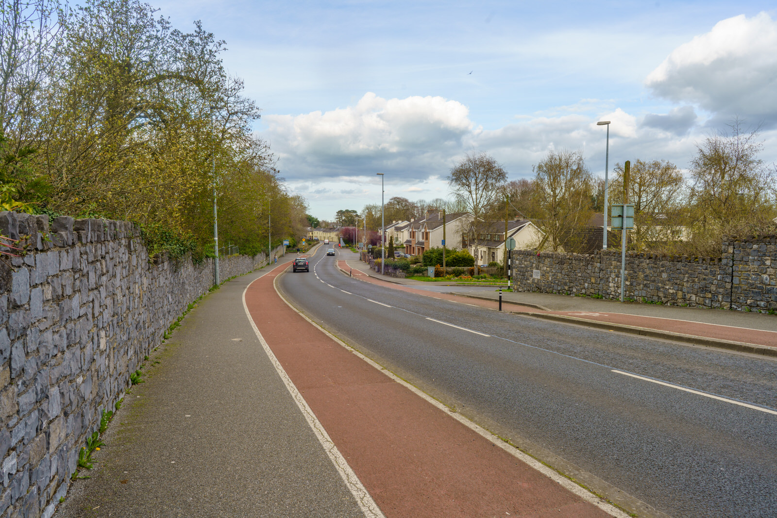 BOND BRIDGE ACROSS THE ROYAL CANAL IN MAYNOOTH