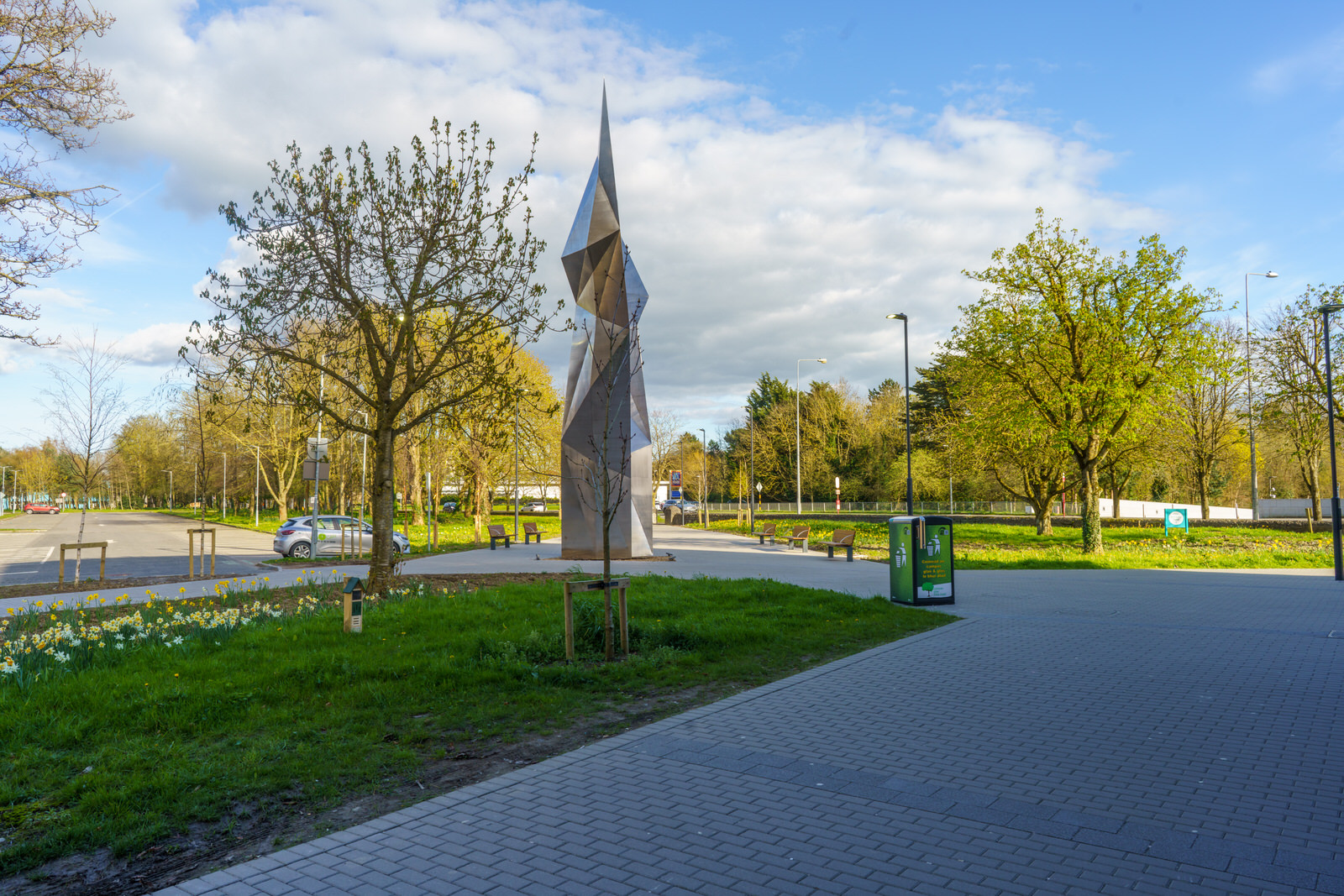 FREEDOM SCULPTURE BY ALEXANDRA WEJCHERT 