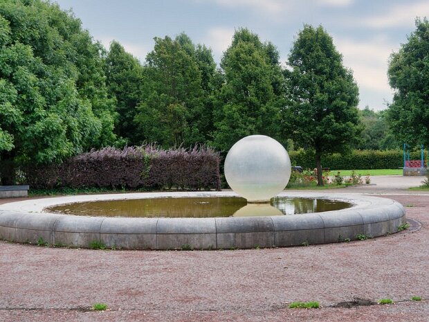 Replaced By A New Fountain In 2024 Usually when I photographed this it is/was in poor condition and while it was in reasonable condition there was a lot of...
