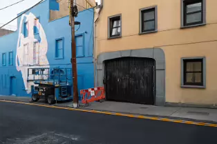 OFF THE HOOK A PARTLY FINISHED MURAL BY OMIN [A WORK IN PROGRESS AUGUST 2025]-255804-1