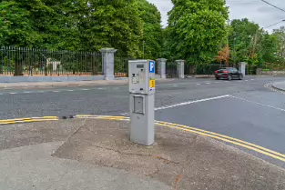PEOPLES PARK AND THE BRIDGE TO THE WATERFORD COURT HOUSE [PHOTOGRAPHED JULY 2018]-255336-1