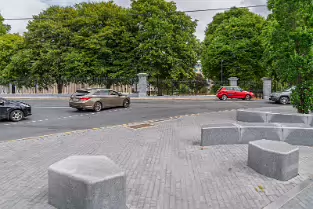 PEOPLES PARK AND THE BRIDGE TO THE WATERFORD COURT HOUSE [PHOTOGRAPHED JULY 2018]-255338-1