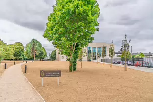 PEOPLES PARK AND THE BRIDGE TO THE WATERFORD COURT HOUSE [PHOTOGRAPHED JULY 2018]-255352-1
