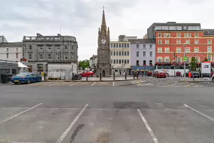 GRANVILLE HOTEL IN WATERFORD [PHOTOGRAPHED JULY 2018]-255196-1