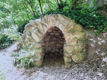 A DRY HOLY WELL Discover the history of St Ann’s Well in St Anne’s Park, Raheny. Uncover its origins as a historic holy well, its links...