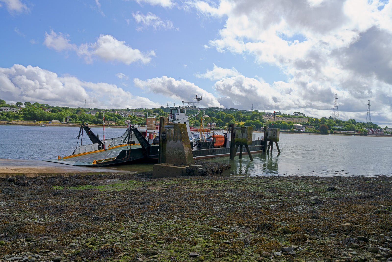 CROSS RIVER FERRY SERVICE IN CORK [GLENBROOK AND CARRIGALOE]
 004