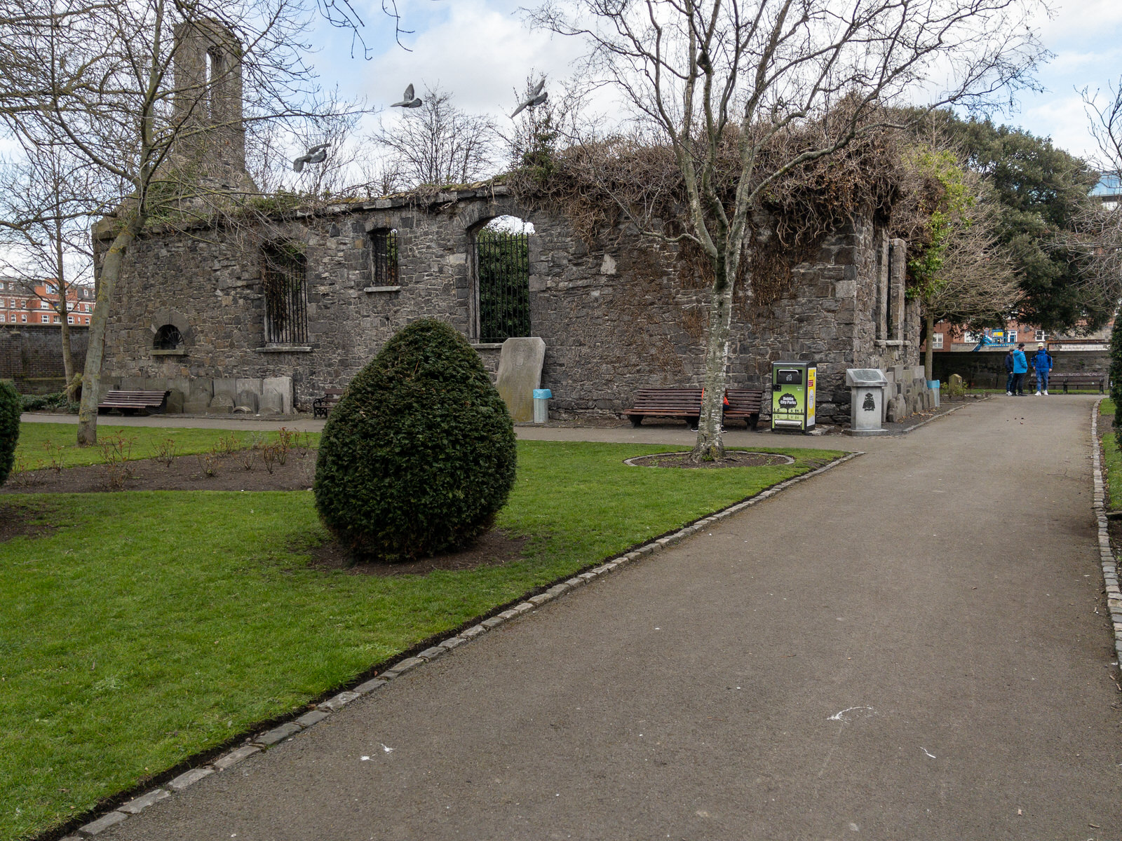 ST KEVIN'S PARK AND CHURCH RUINS