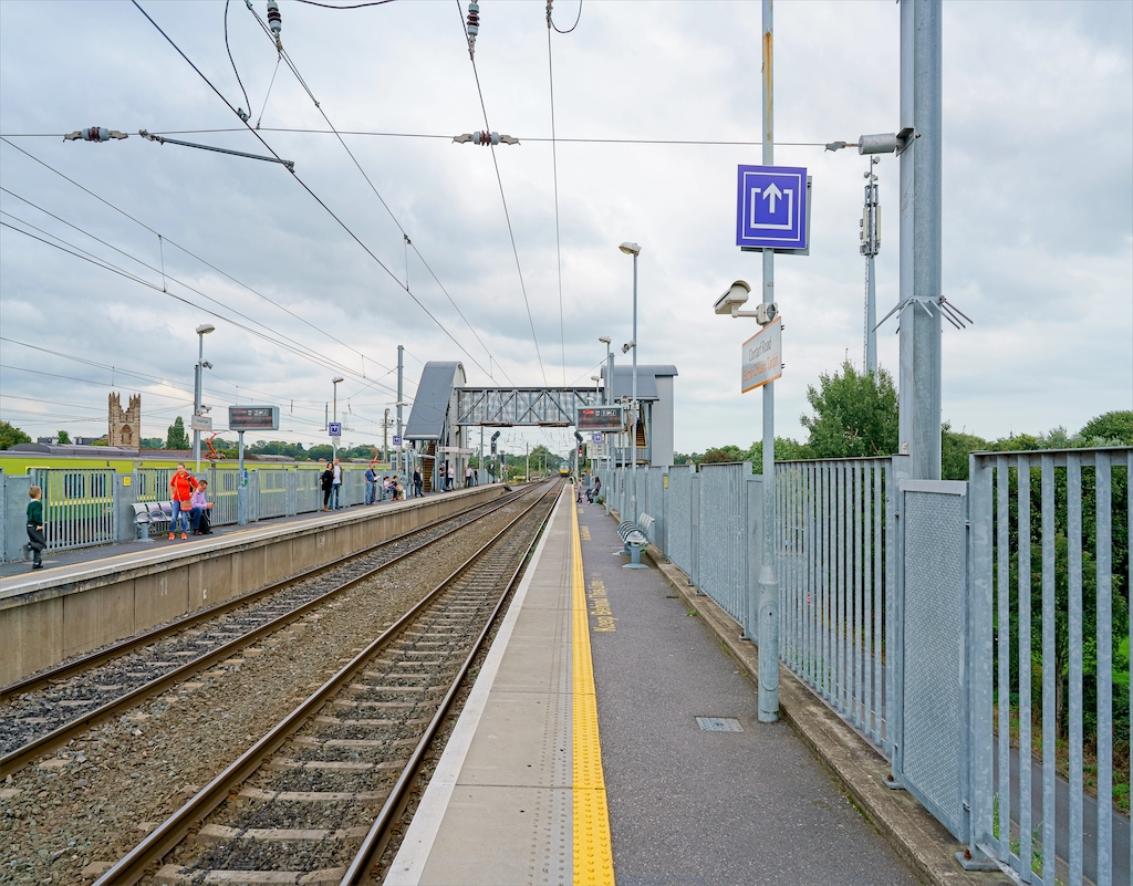 CLONTARF TRAIN STATION