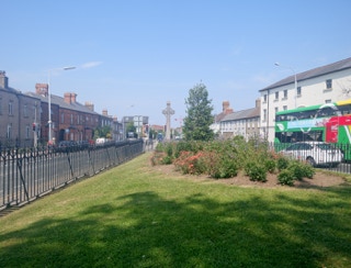 I HIGHLY RECOMMEND THIS SMALL PUBLIC PARK [HAROLD'S CROSS] 001