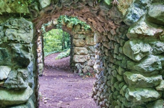 RUSTIC GROTTO 001