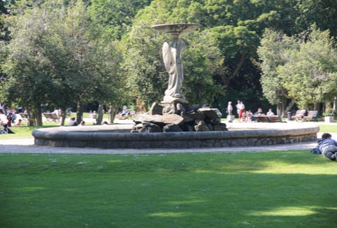A QUICK VISIT TO IVEAGH GARDENS [A LITTLE KNOWN PUBLIC PARK JUNE 2023] 001
