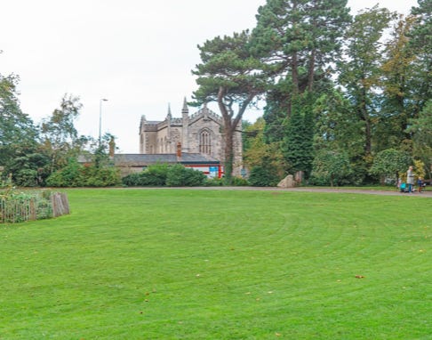 A SMALL BUT POPULAR PUBLIC PARK [IN HAROLD'S CROSS] 001