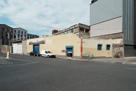 MORE DEMOLITION UNDER WAY SOUTH OF THE RIVER LIFFEY [SITE BOUND BY NEWMARKET SQUARE, ARDEE STREET AND MILL STREET] 001