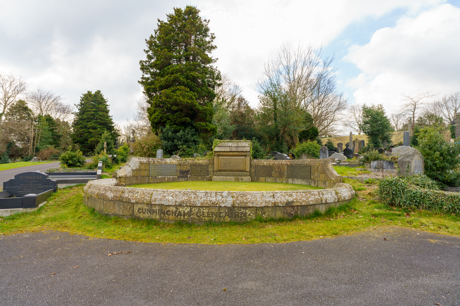 140 PHOTOGRAPHS OF BELFAST CITY CEMETERY