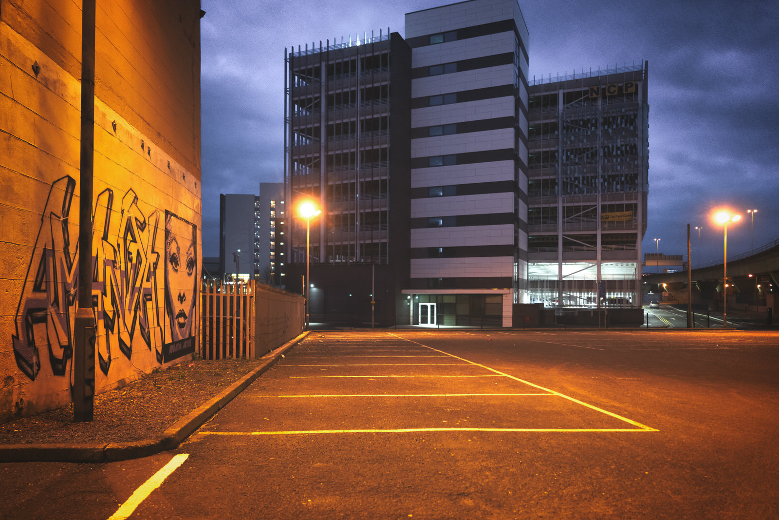  BELFAST AT NIGHT 020 