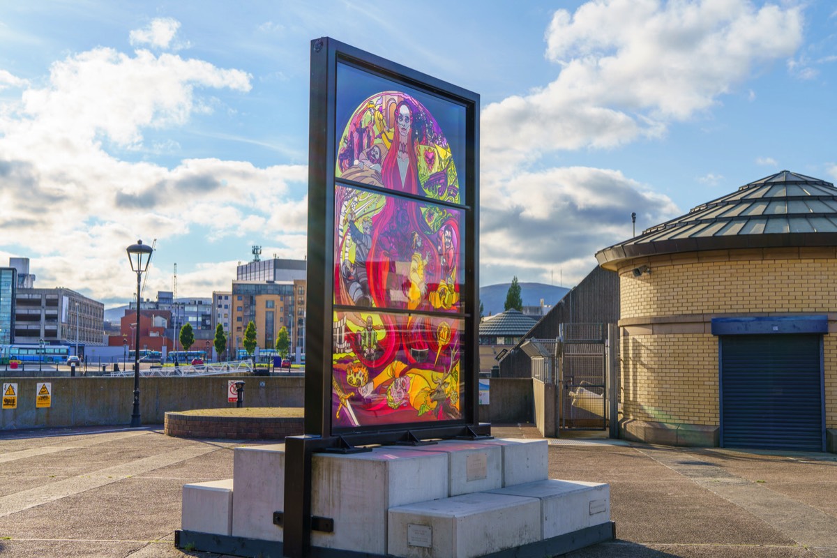 GLASS OF THRONES  AT THE LAGAN WEIR IN BELFAST 002