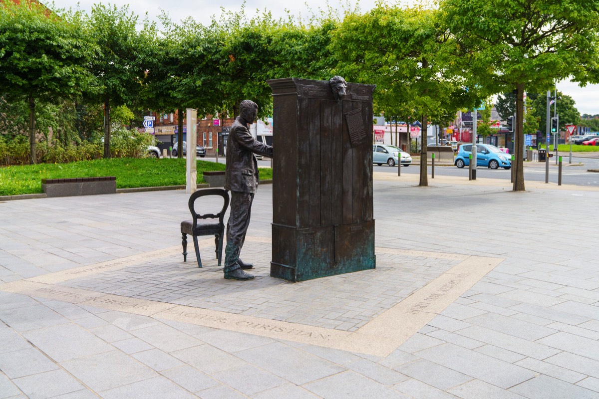 THE SEARCHER BY ROSS WILSON - CS LEWIS SQUARE IN BELFAST 012