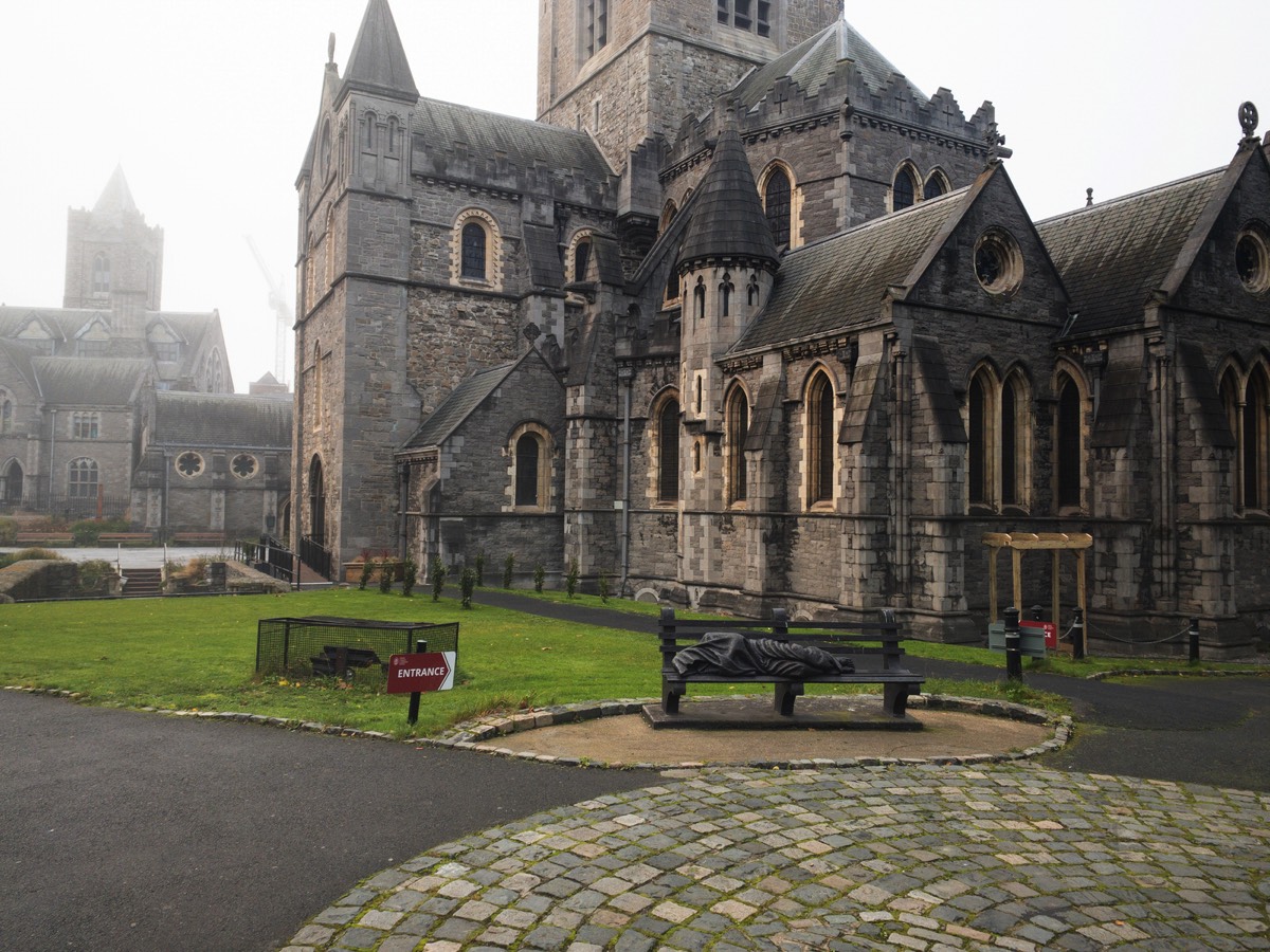 CHRIST CHURCH CATHEDRAL  ON A VERY COLD FOGGY DAY 002