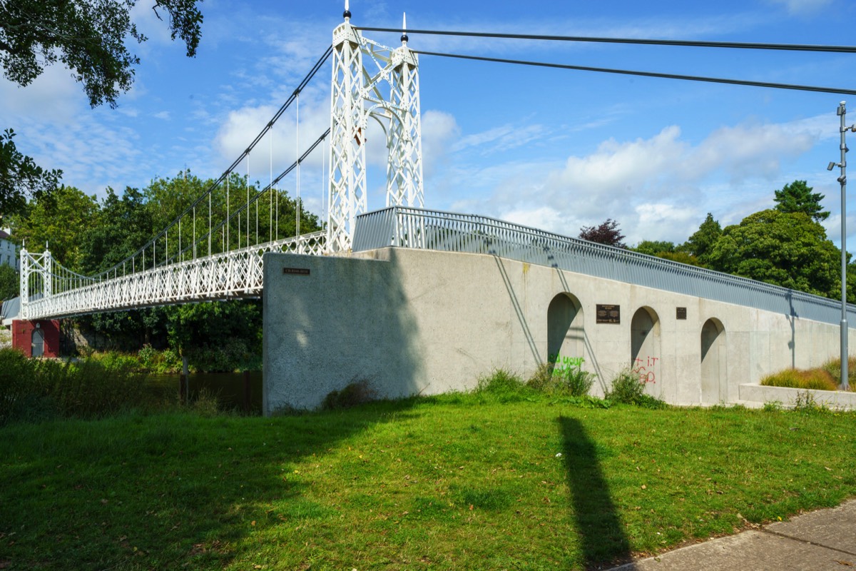 THE SHAKY BRIDGE  HAS BEEN RESTORED 006