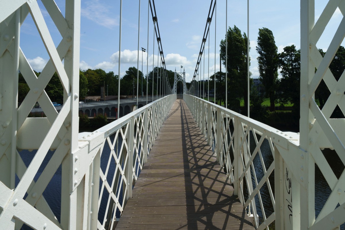 THE SHAKY BRIDGE  HAS BEEN RESTORED 012