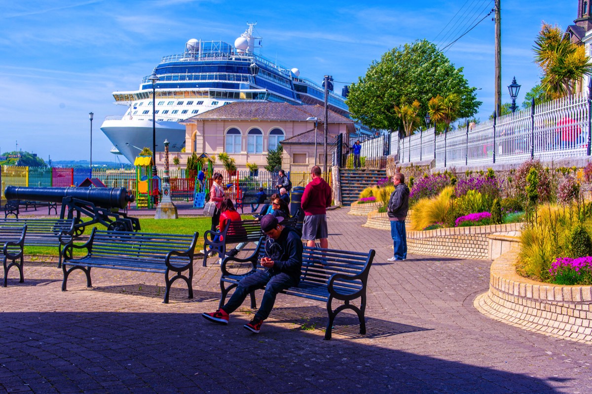 THE CELEBRITY REFLECTION VISITS THE TOWN OF COBH 003