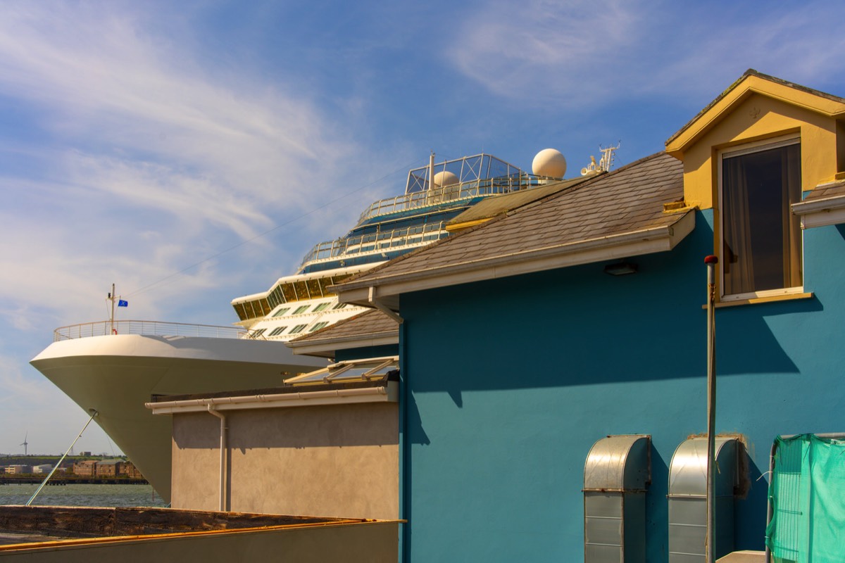 THE CELEBRITY REFLECTION VISITS THE TOWN OF COBH 006