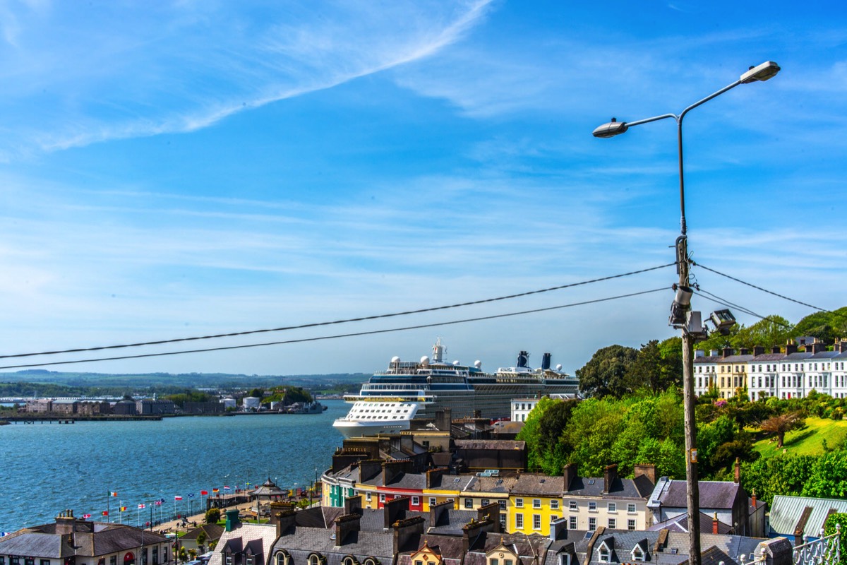 THE CELEBRITY REFLECTION VISITS THE TOWN OF COBH 010