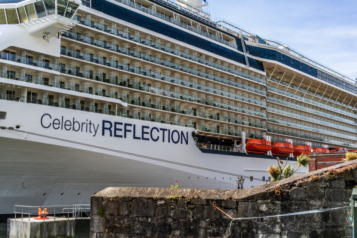 THE CELEBRITY REFLECTION VISITS THE TOWN OF COBH 015