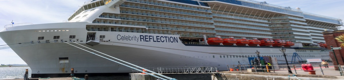 THE CELEBRITY REFLECTION VISITS THE TOWN OF COBH 022