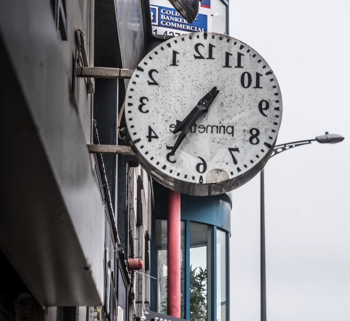 STRANGE CLOCK IN CORK [PRIME TIME CLOTHING LIMITED WASHINGTON STREET CORK]  002