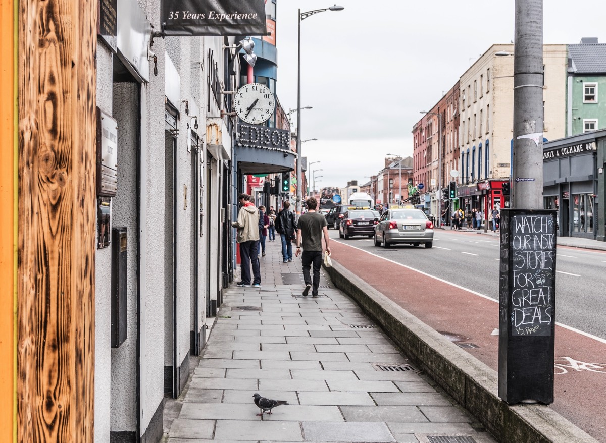 STRANGE CLOCK IN CORK [PRIME TIME CLOTHING LIMITED WASHINGTON STREET CORK]  005