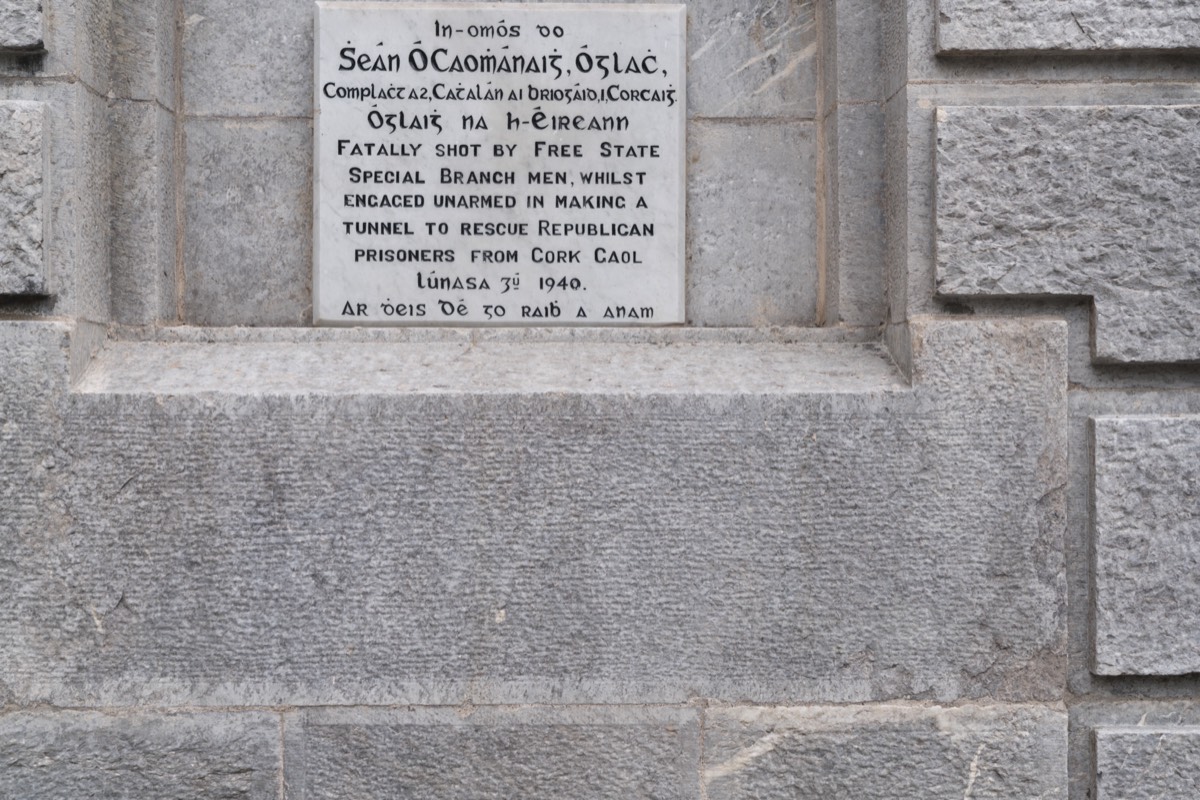 MONUMENTS MEMORIALS PLAQUES 002