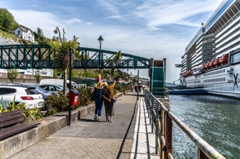  THE CELEBRITY REFLECTION VISITS THE TOWN OF COBH 