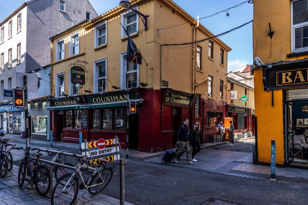 PEMBROKE STREET - PHOTOGRAPHED 2019 001