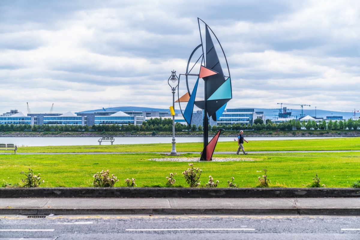 WIND SCULPTURE BY EAMON O’DOHERTY [ALFIE BYRNE ROAD CLONTARF] 005