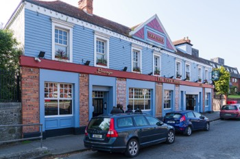  TOLKA HOUSE PUB IN GLASNEVIN 