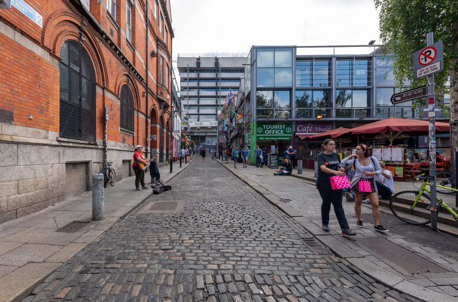 TEMPLE BAR - WHERE TO PARTY 004