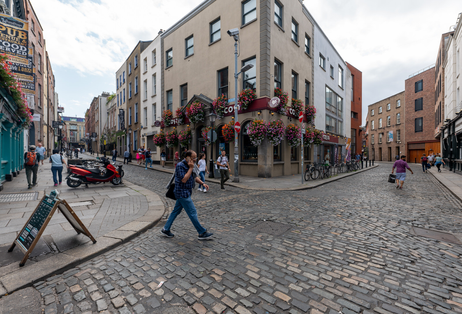 TEMPLE BAR - WHERE TO PARTY 010