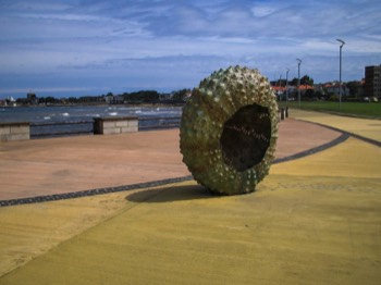  DUN LAOGHAIRE PHOTOGRAPHED 8 JULY 2004 