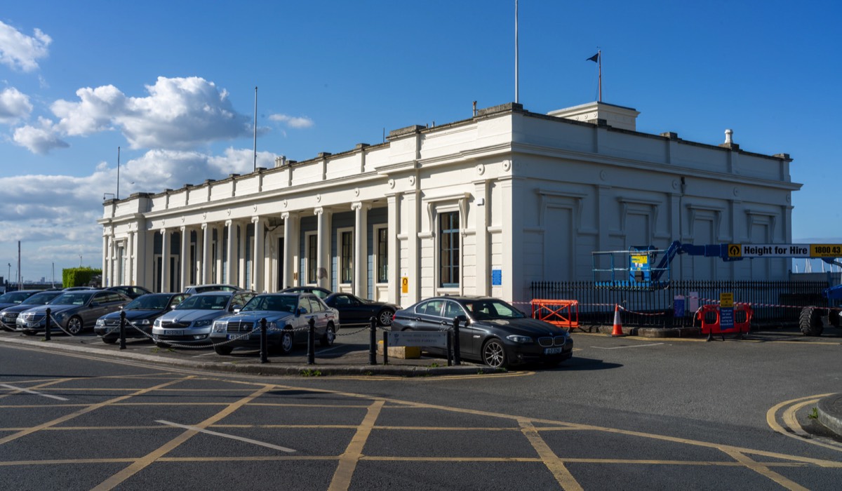 ROYAL IRISH YACHT CLUB IN DUN LAOGHAIRE 002