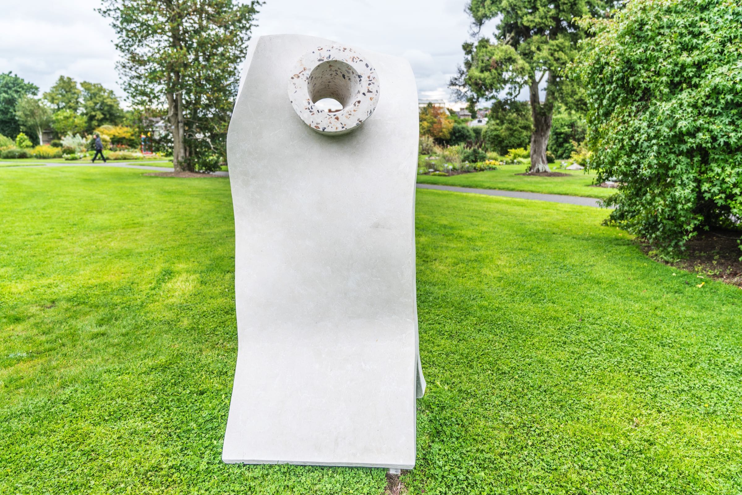 CONICAL VIEWER WITH TWIST BY KEN DREW [SCULPTURE IN CONTEXT 2017]