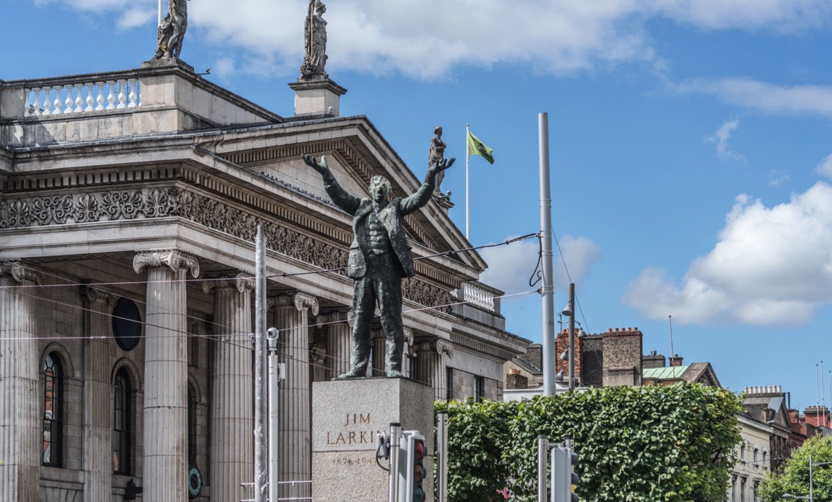 JIM LARKIN STATUE 003