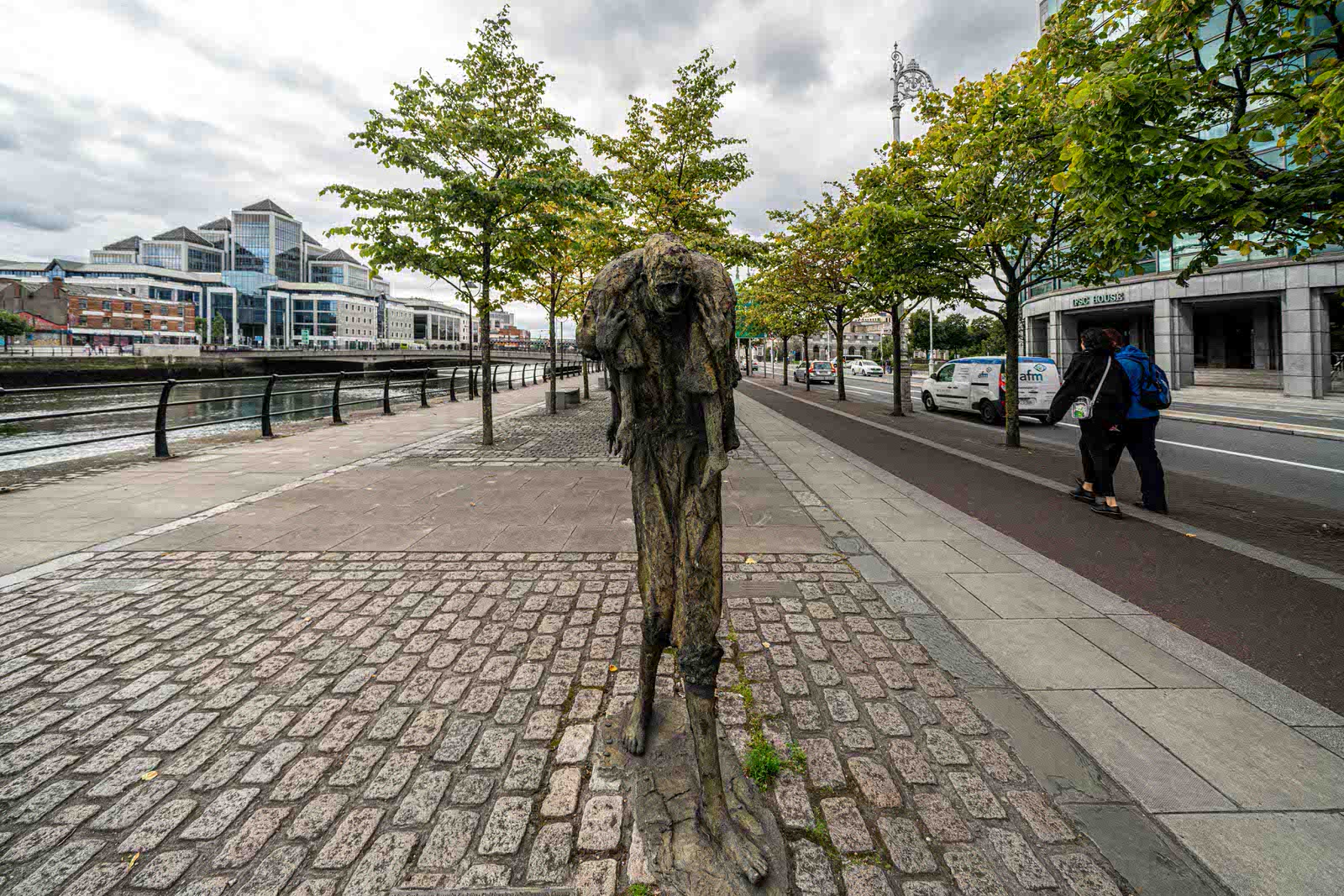  FAMINE MEMORIAL 