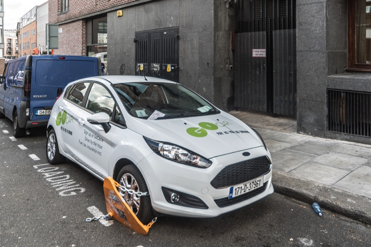 A CLAMPED GOCAR - HENRIETTA STREET  002