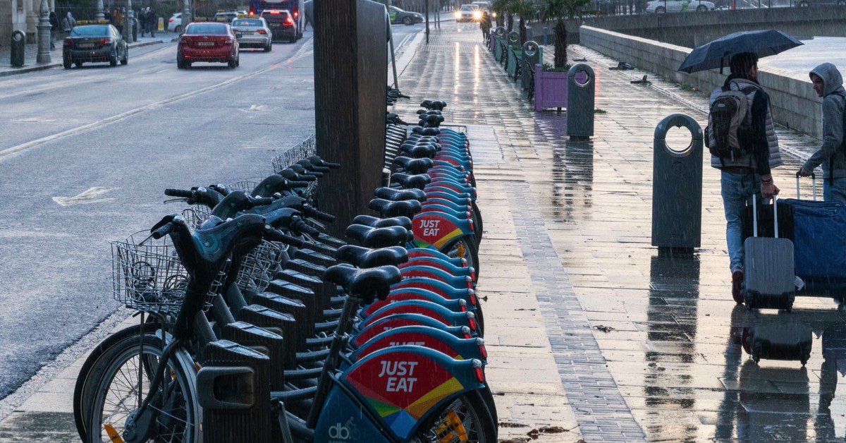 DUBLINBIKES DOCKING STATION 23 - SUDDEN STORM 004