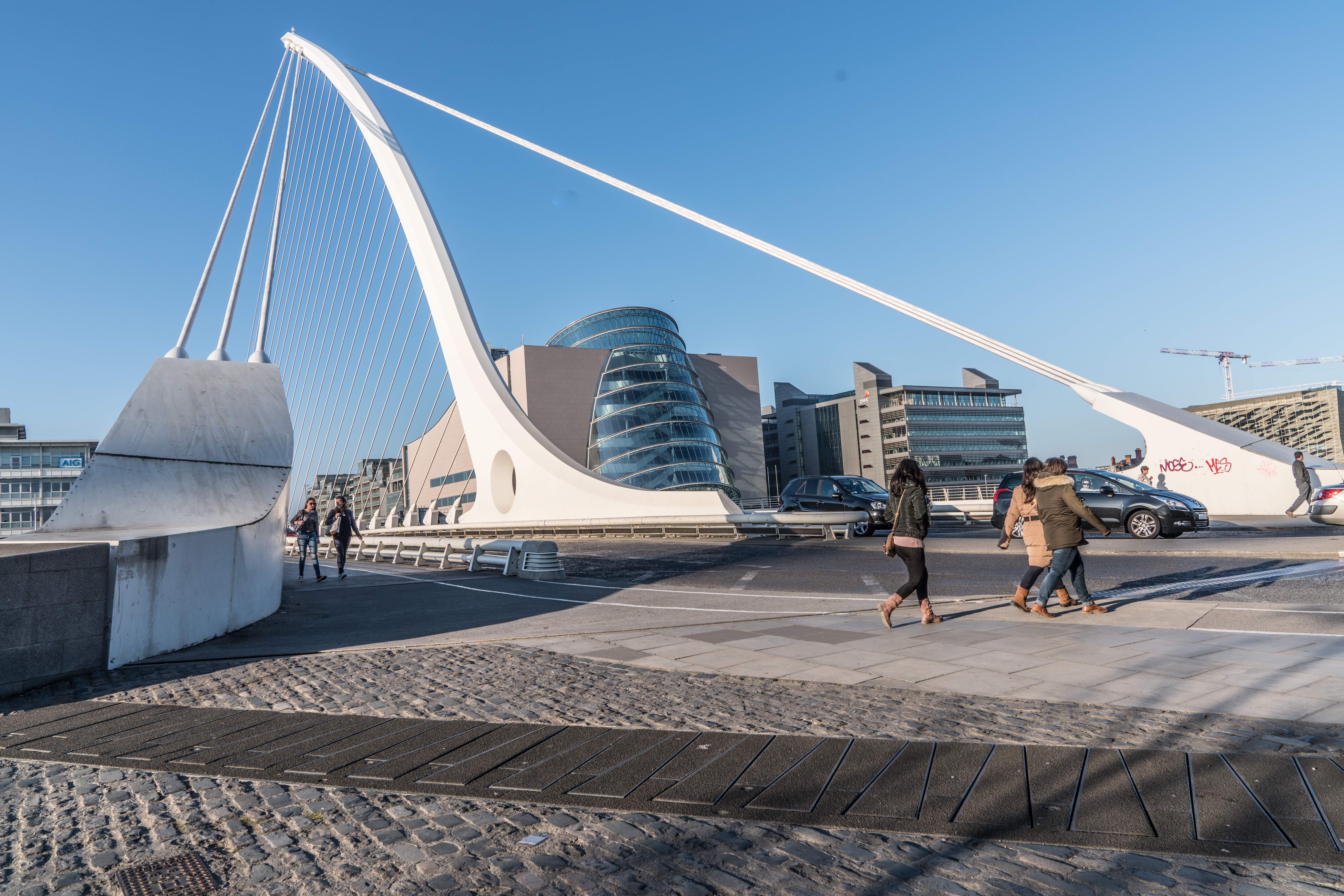  SAMUEL BECKETT BRIDGE 