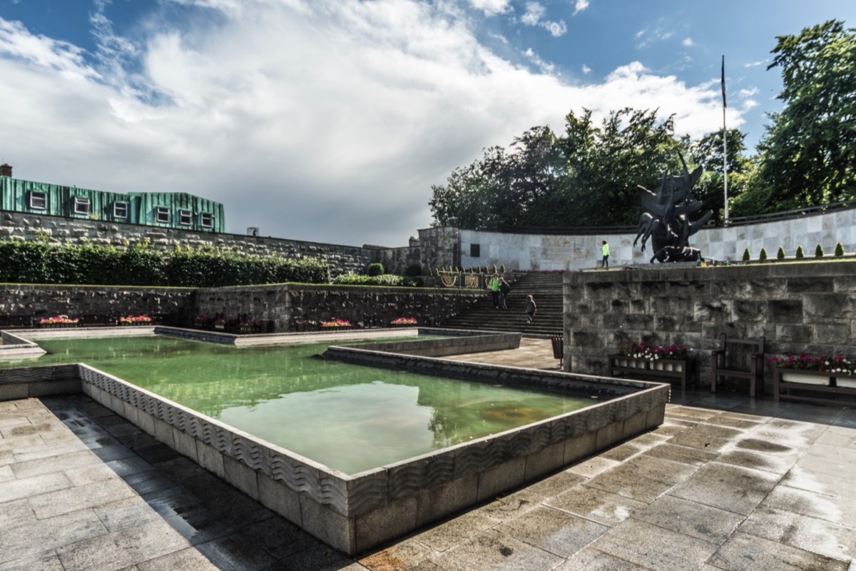 THE GARDEN OF REMEMBRANCE JULY 2017  007