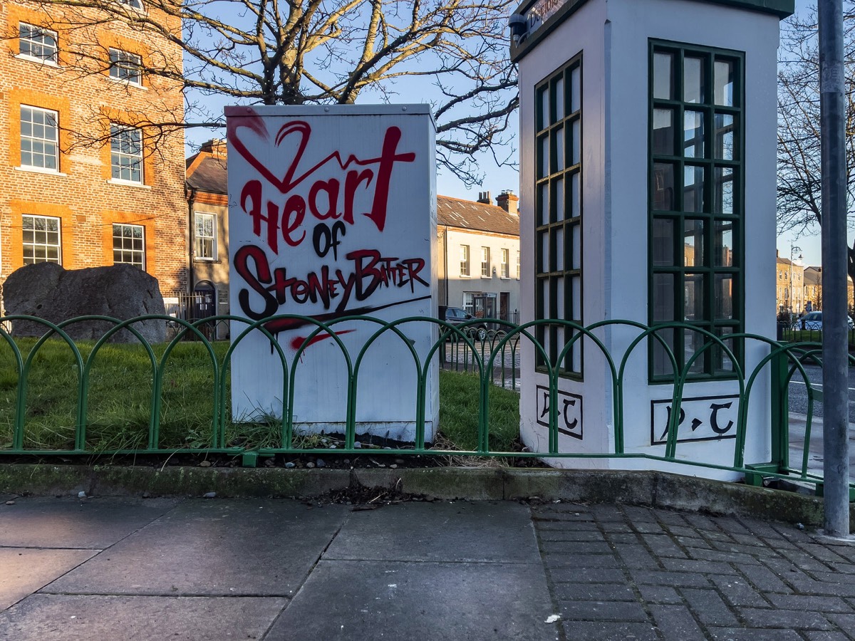 THE HEART OF STONEYBATTER  - PAINT-A-BOX STREET ART PLUS A REPURPOSED PHONE KIOSK 004