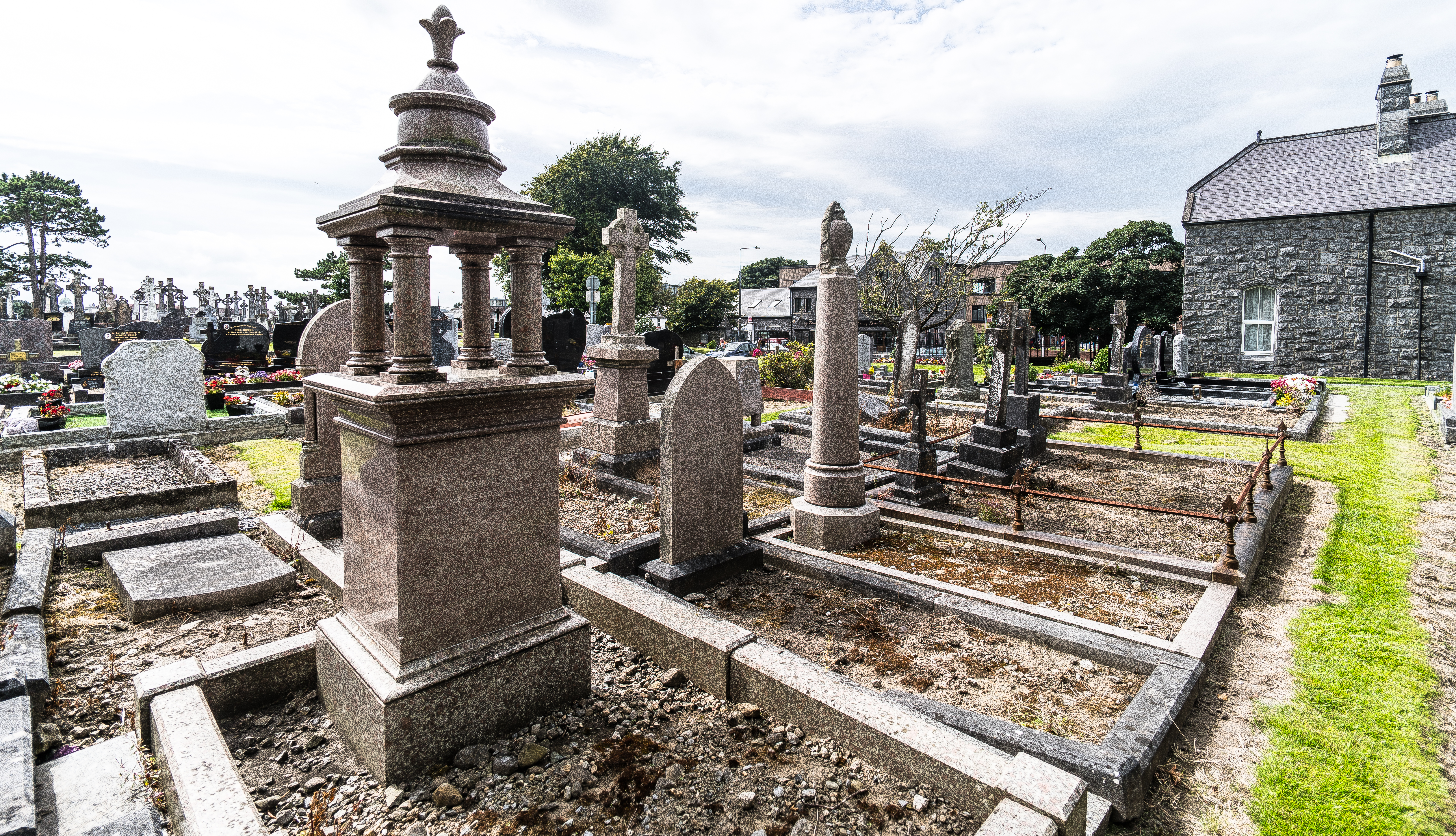  BOHERMORE VICTORIAN CEMETERY IN GALWAY 