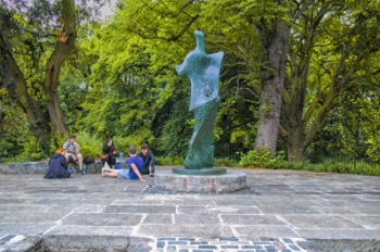  WILLIAM BUTLER YEATS MEMORIAL BY HENRY MOORE  